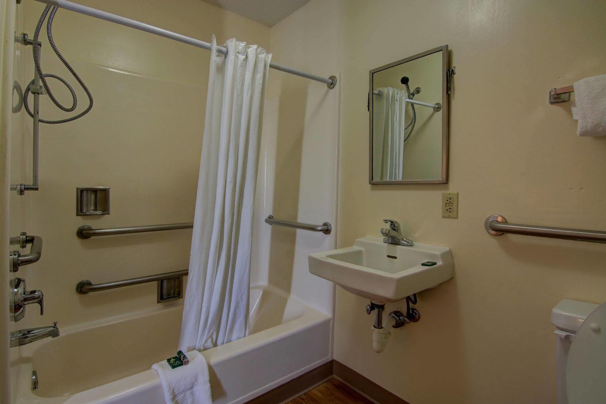 Intown Suites Extended Stay Atlanta Ga - Snellville Ngoại thất bức ảnh